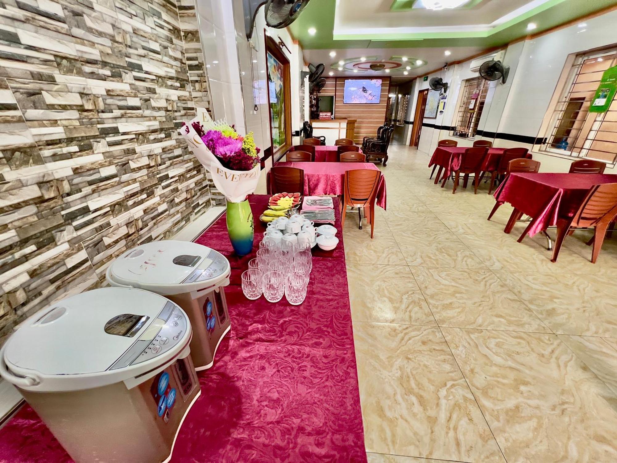 Manh Vuong Hotel Dong Khe Sau Екстер'єр фото