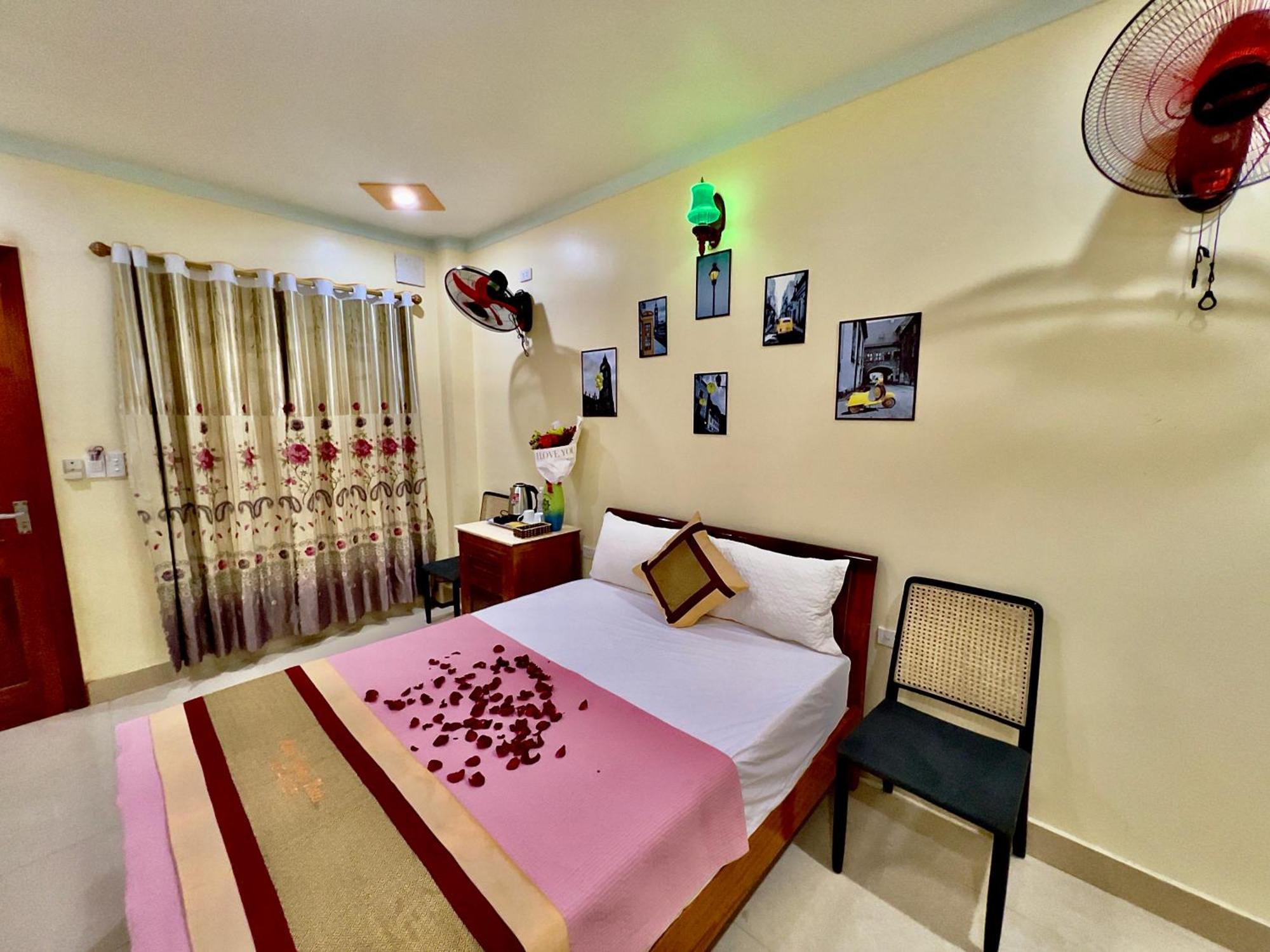 Manh Vuong Hotel Catba Dong Khe Sau Екстер'єр фото