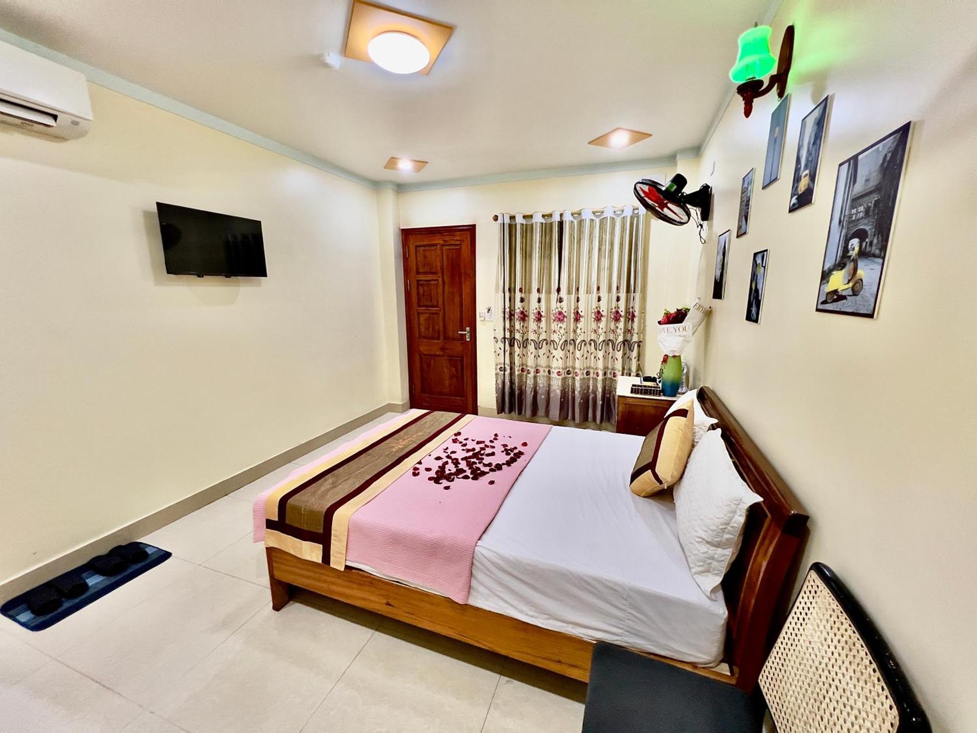 Manh Vuong Hotel Catba Dong Khe Sau Екстер'єр фото