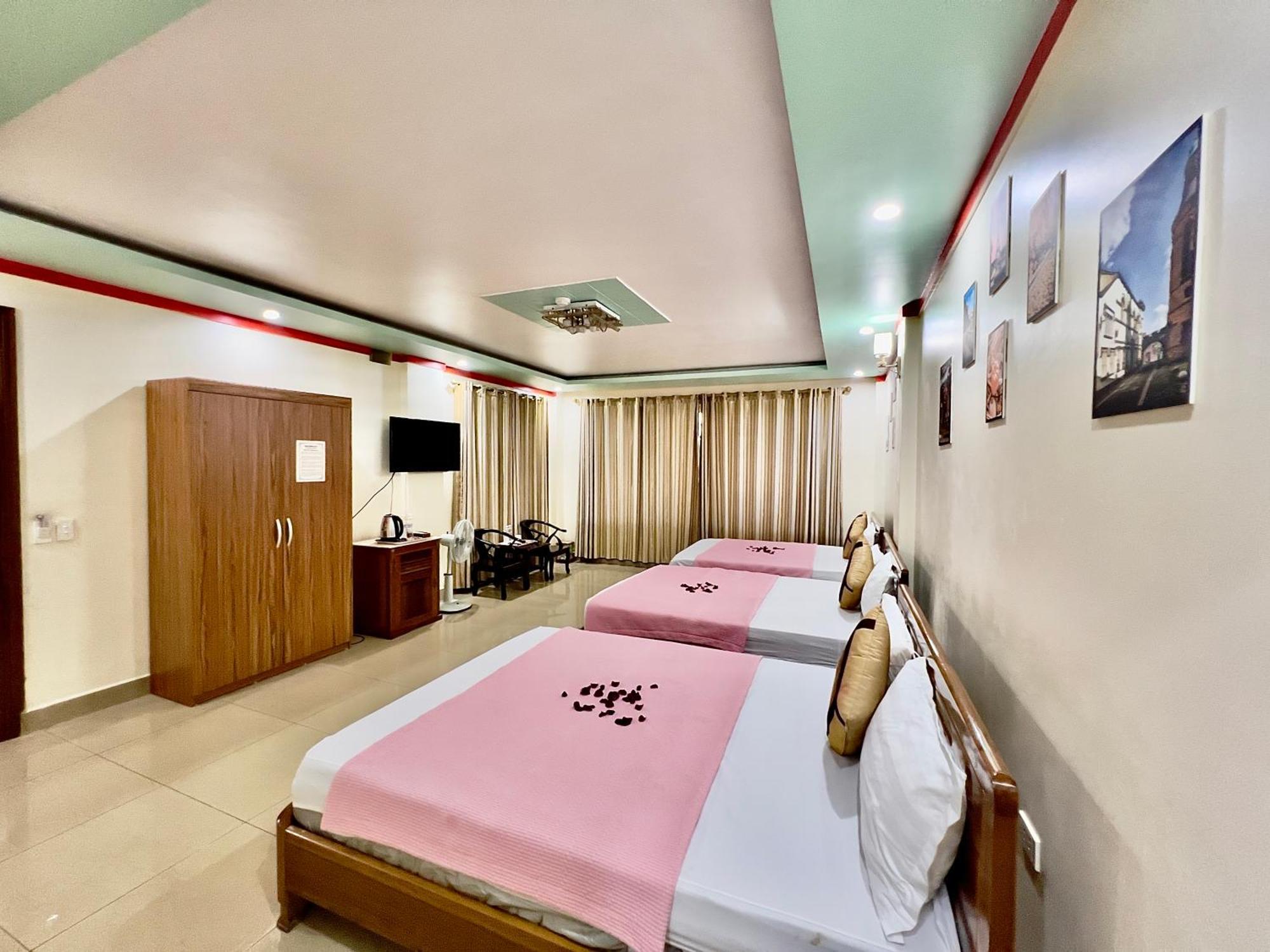 Manh Vuong Hotel Dong Khe Sau Екстер'єр фото