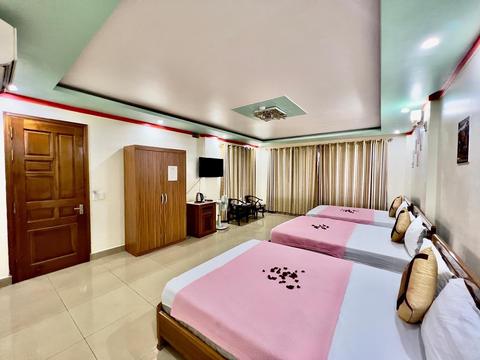 Manh Vuong Hotel Catba Dong Khe Sau Екстер'єр фото