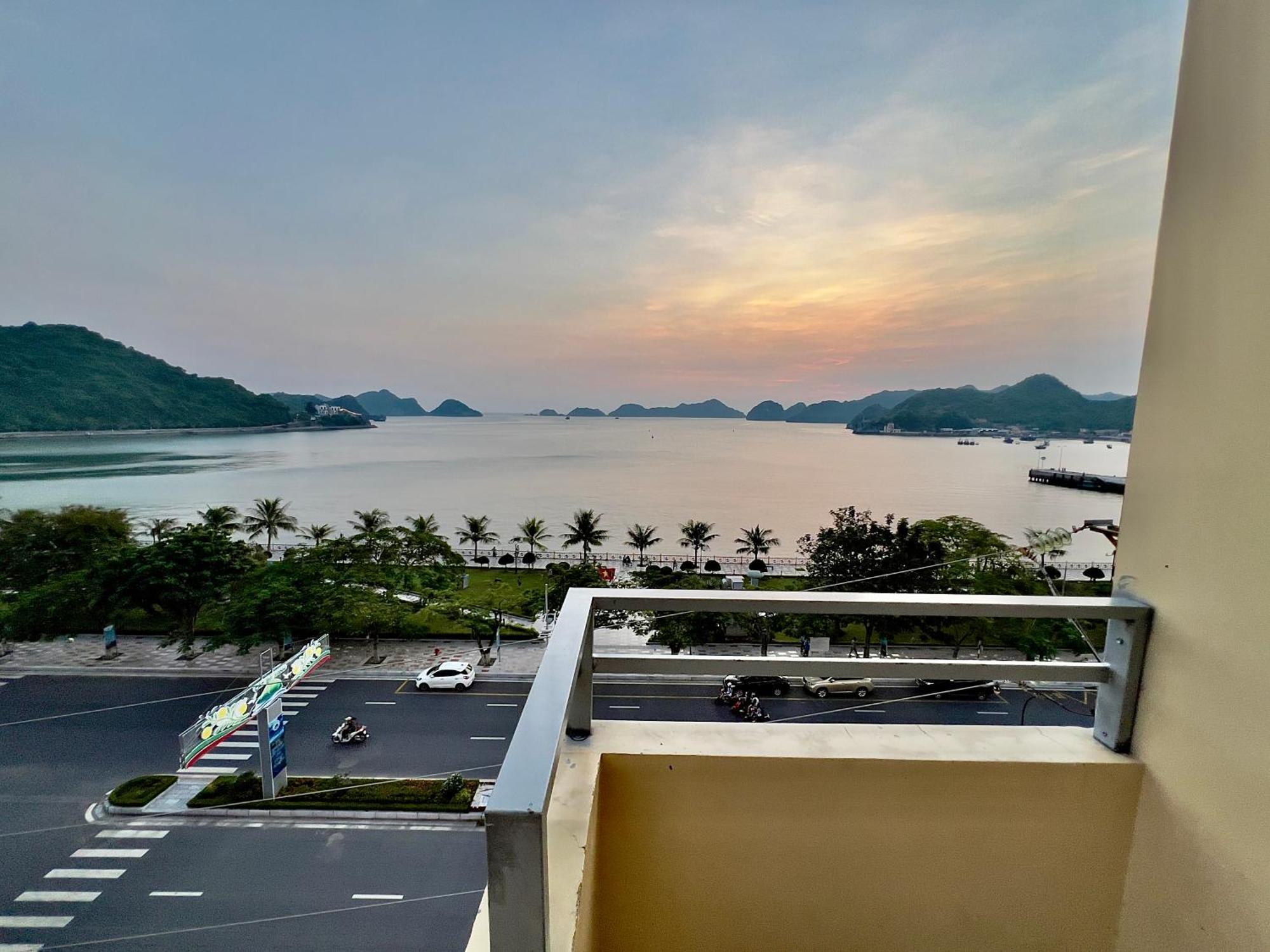 Manh Vuong Hotel Catba Dong Khe Sau Екстер'єр фото